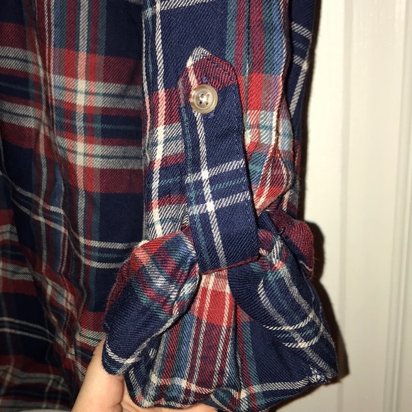 ••SOLD••Navy/Red Plaid Top - Picture 5 of 7